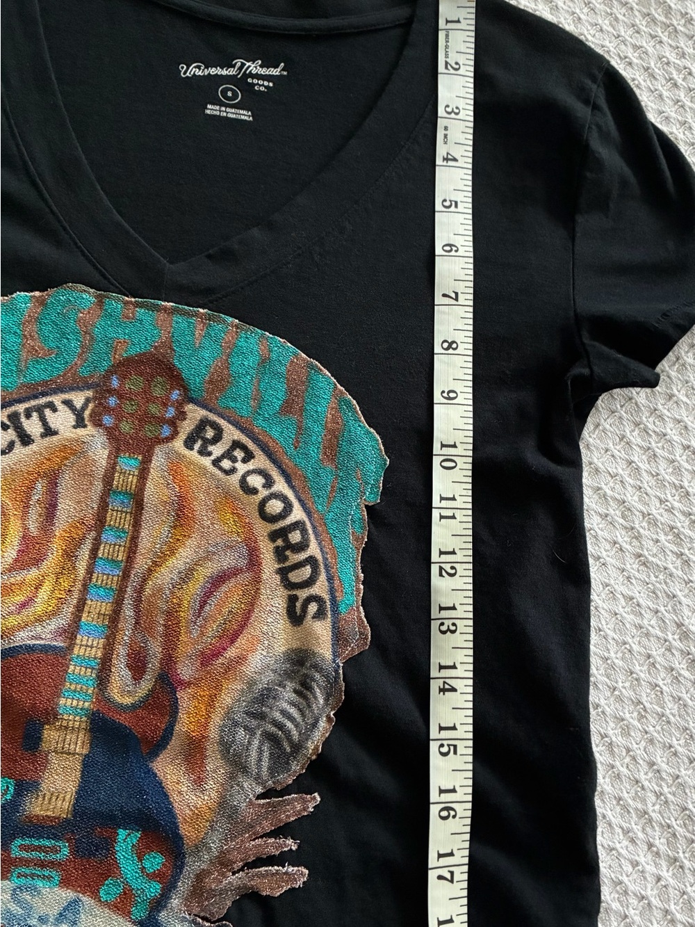 Universal Thread Cropped Music Graphic - Picture 6 of 8